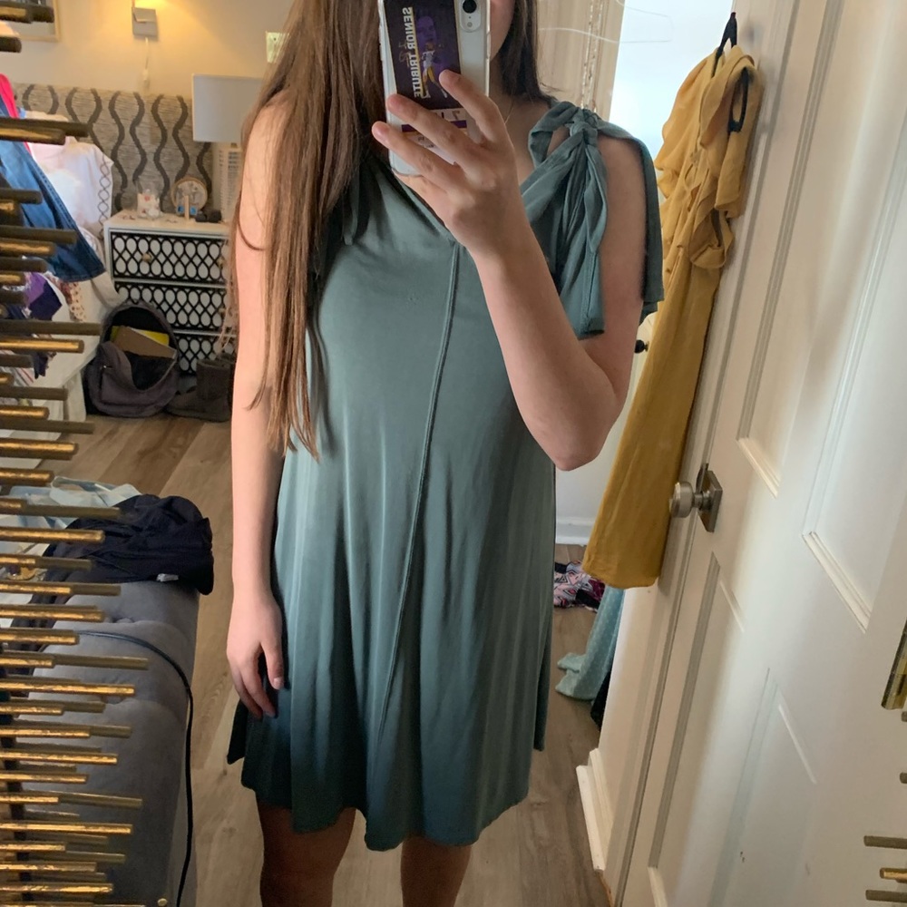 Blue/Green-ish dress